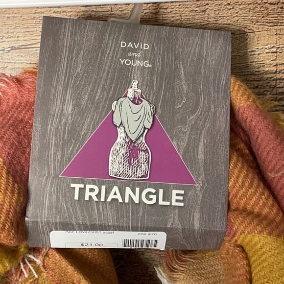 David and Young Triangle Scarf Wrap Shawl Yellow Orange Plaid NWT - Picture 3 of 7